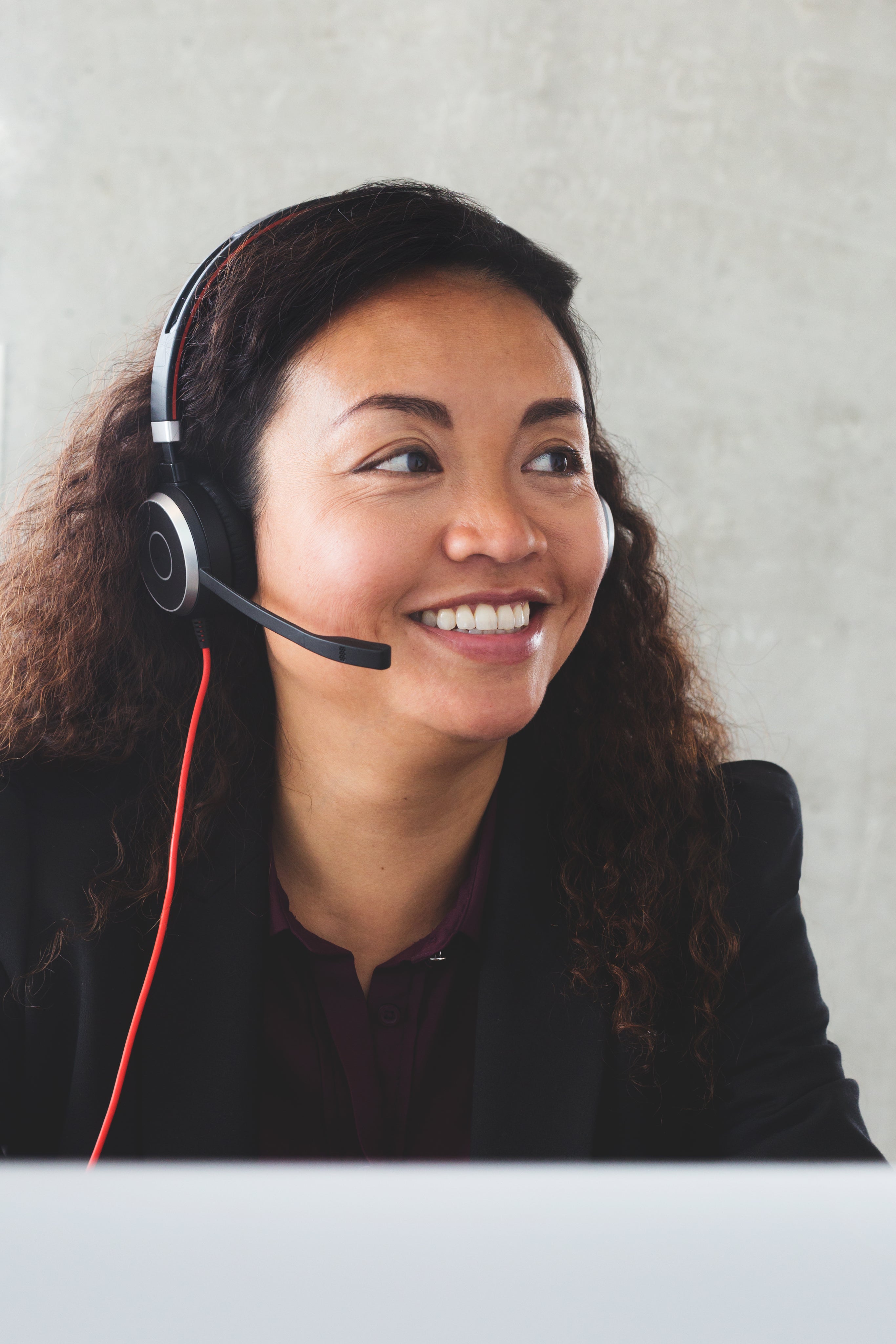 customer-service-rep-on-headset.jpg